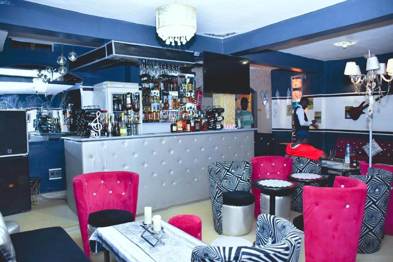 Tchang Hotel Restaurant Constellation מראה חיצוני תמונה