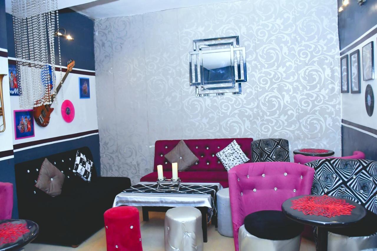 Tchang Hotel Restaurant Constellation מראה חיצוני תמונה