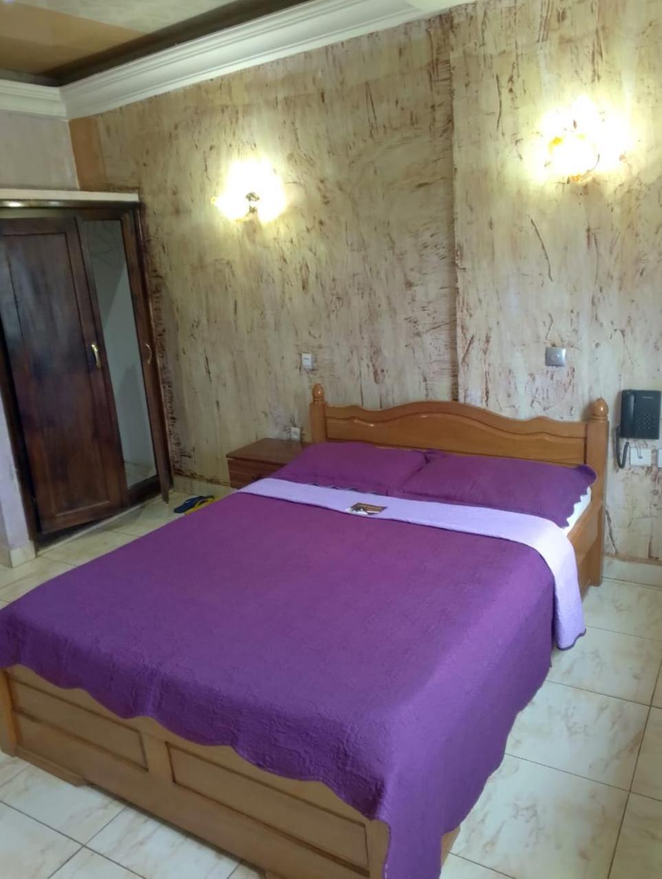 Tchang Hotel Restaurant Constellation מראה חיצוני תמונה