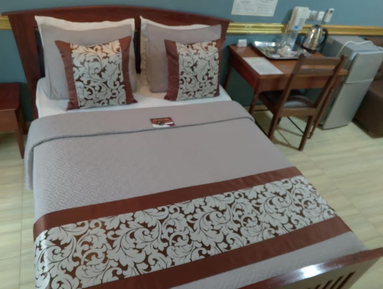 Tchang Hotel Restaurant Constellation מראה חיצוני תמונה